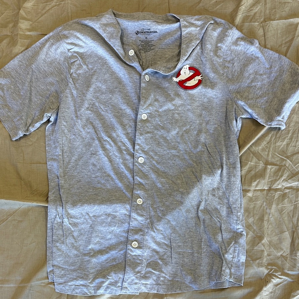 Ghostbusters Gray bottom down short sleeve shirt 84